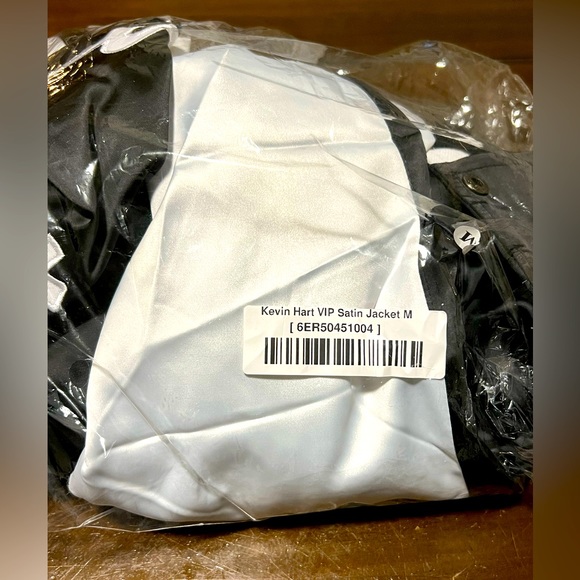 Kevin Hart tour Jacket - Picture 2 of 7